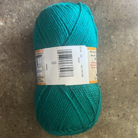 PATONS ASTRA YARN 1.75 oz 161 yds OZ - Picture 3 of 4